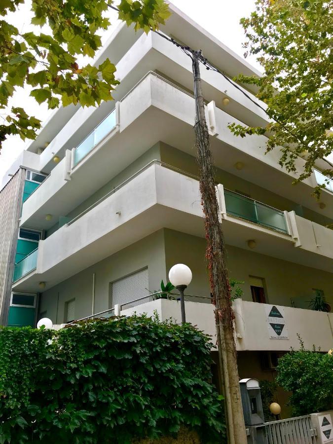 Battigia Rimini - Appartamenti Vacanze Exterior foto